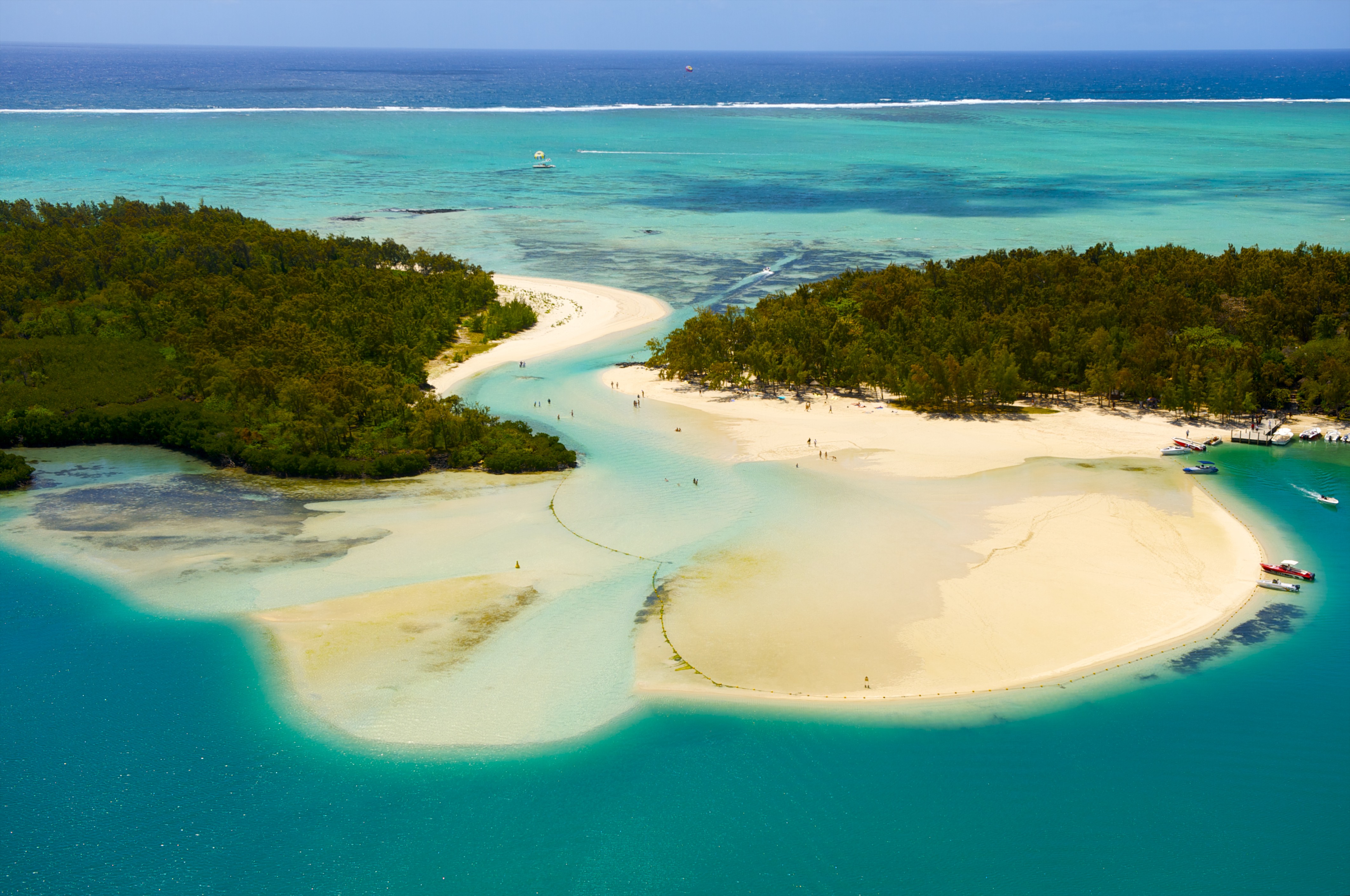 Ile aux Cerfs (Deer Island)